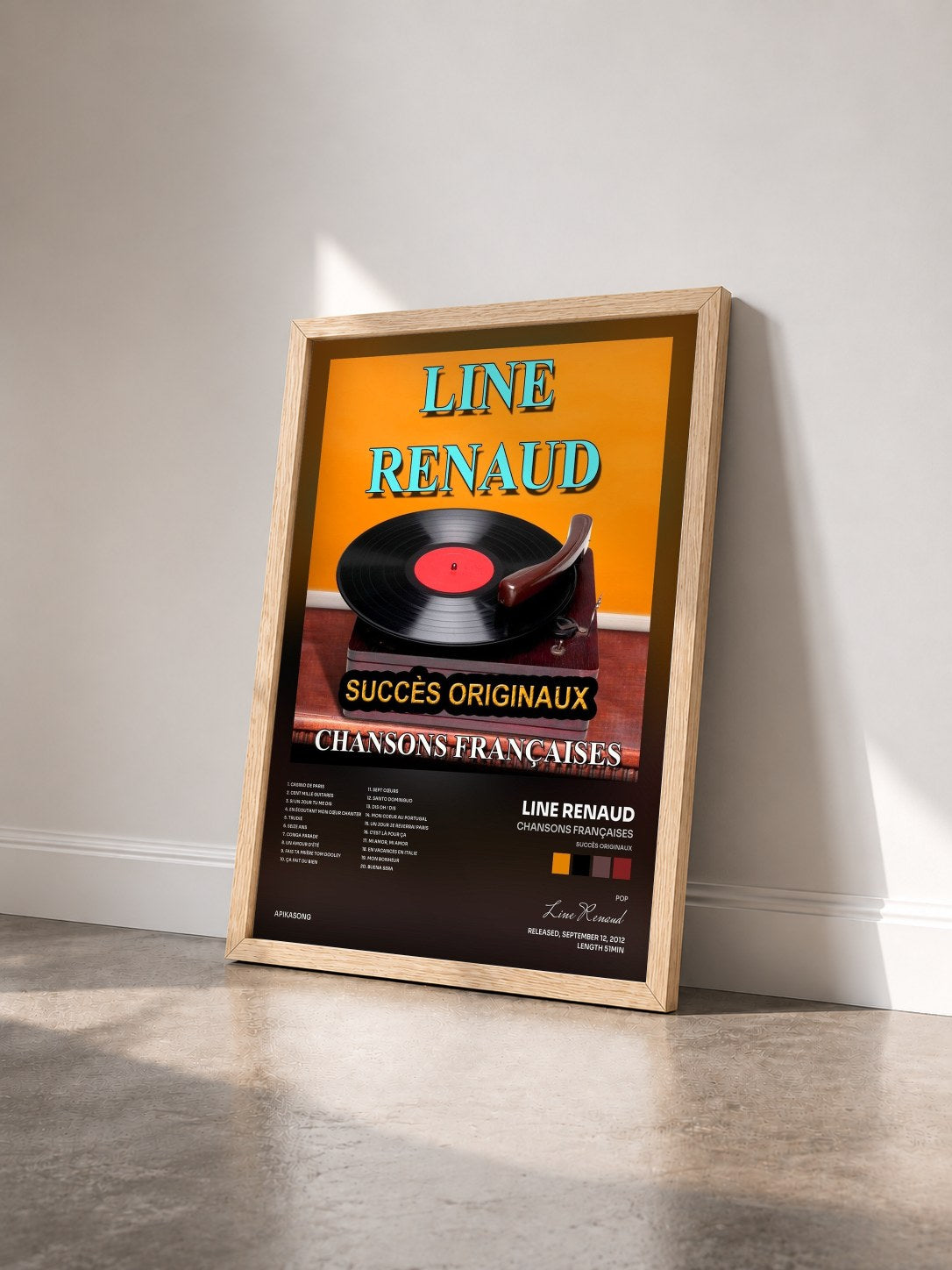 #bois Tableau de l'album Chansons françaises (Succès originaux) de Line Renaud vu de trois quarts, cadre en bois brut