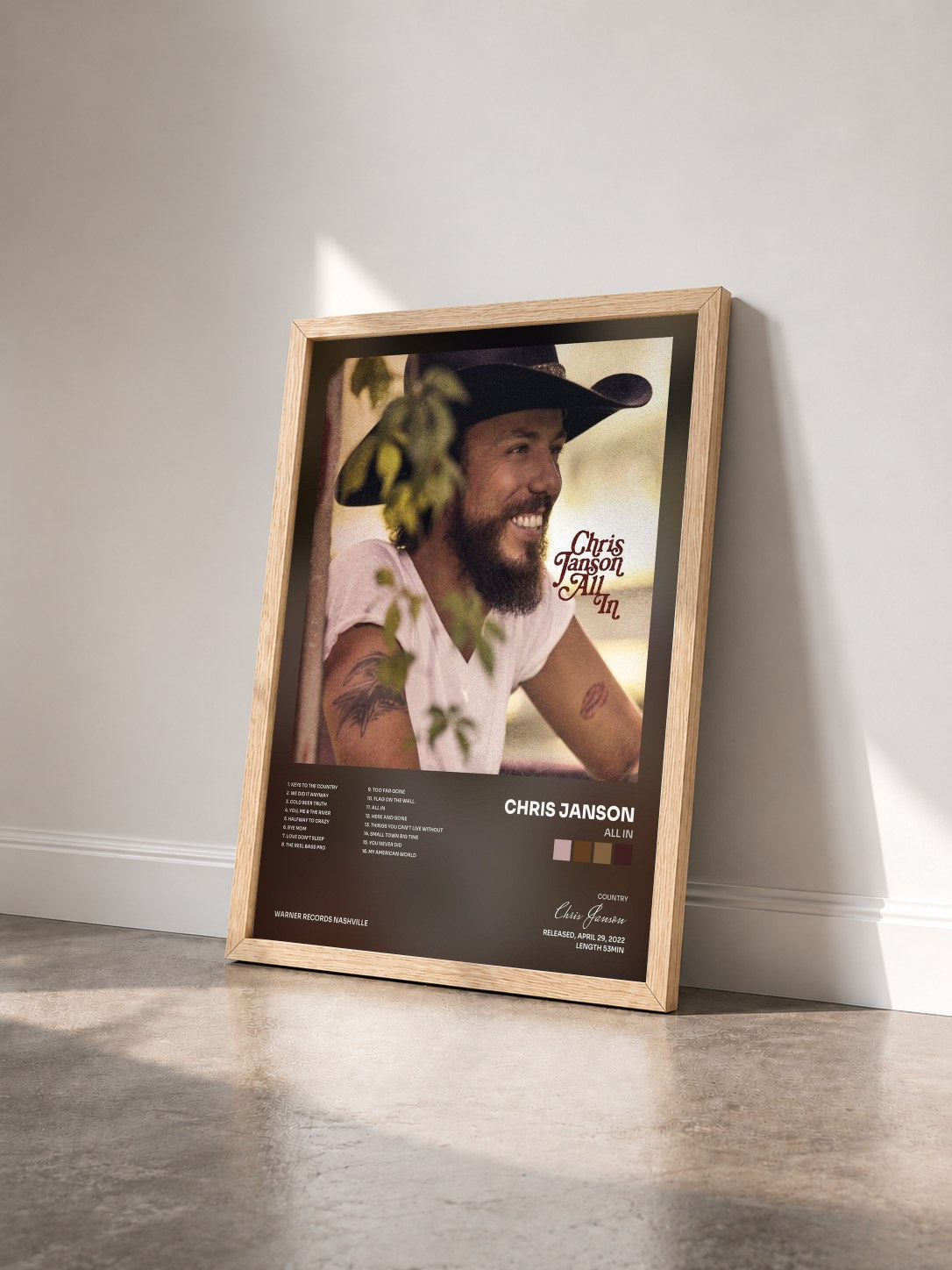 #bois Tableau de l'album All In de Chris Janson vu de trois quarts, cadre en bois brut