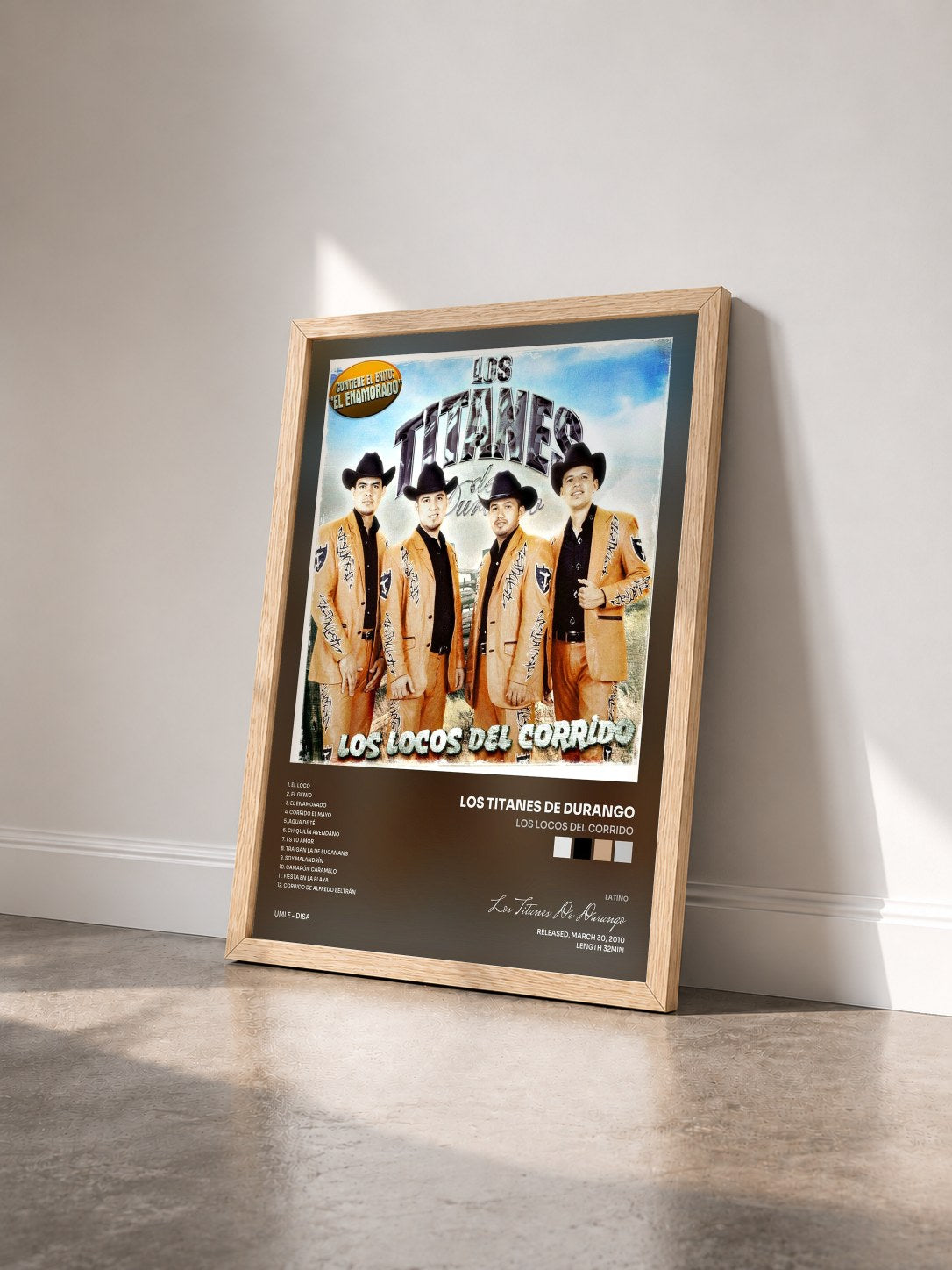 #bois Tableau de l'album Los Locos Del Corrido de Los Titanes De Durango vu de trois quarts, cadre en bois brut