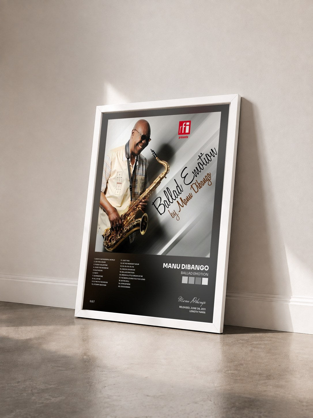 #blanc Tableau de l'album Ballad Emotion de Manu Dibango vu de trois quarts, cadre blanc