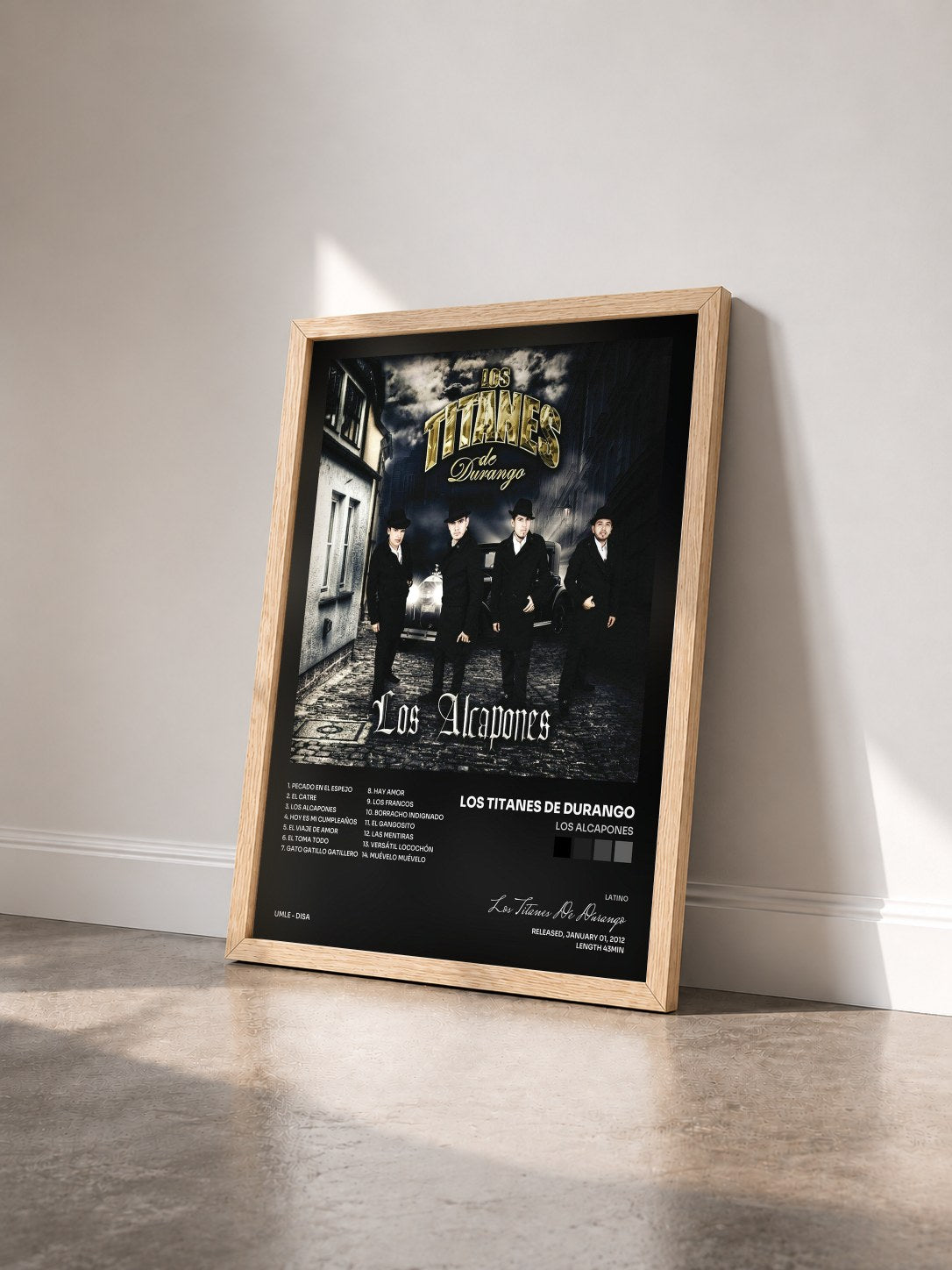 #bois Tableau de l'album Los Alcapones de Los Titanes De Durango vu de trois quarts, cadre en bois brut