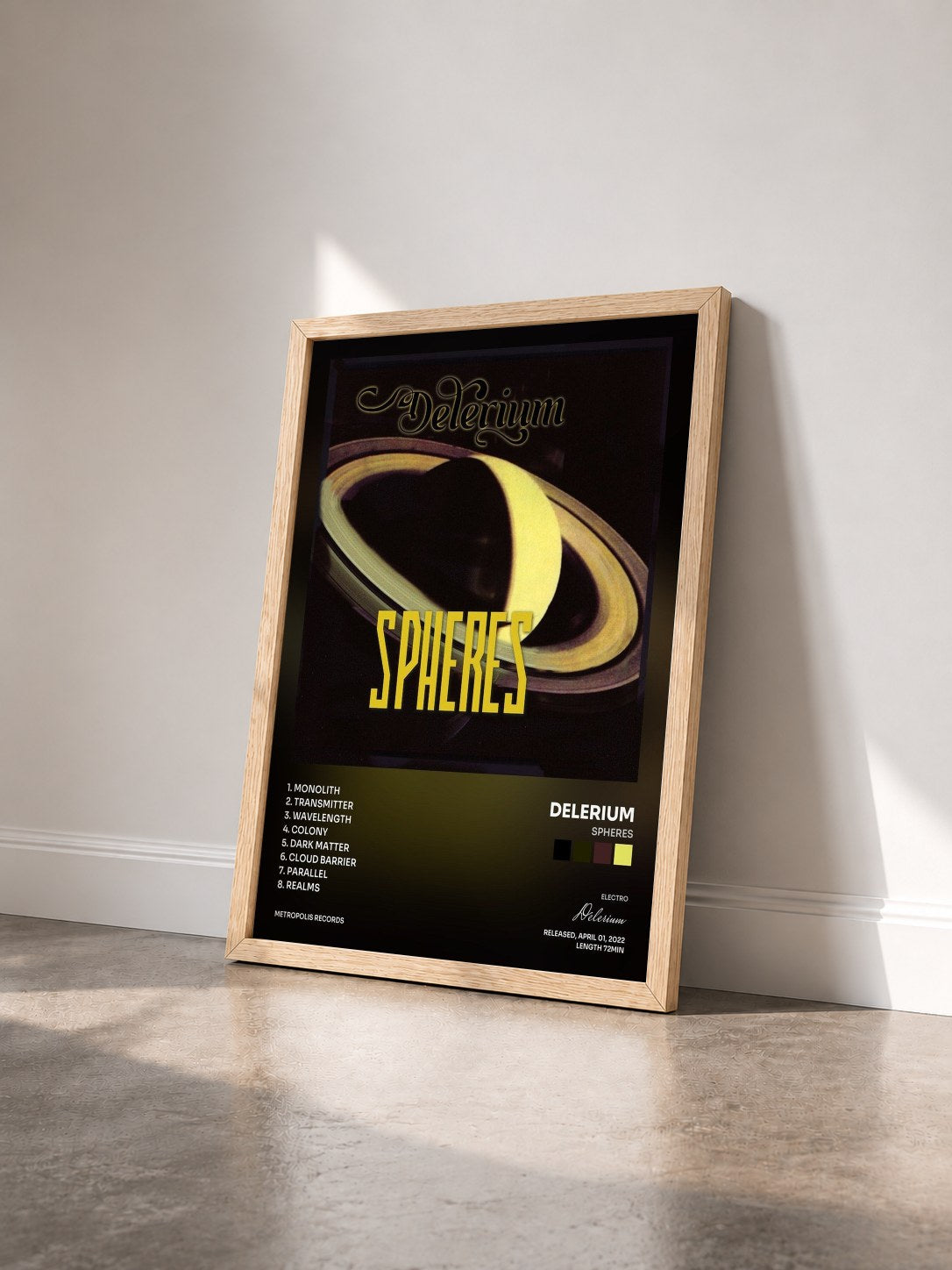 #bois Tableau de l'album Spheres de Delerium vu de trois quarts, cadre en bois brut