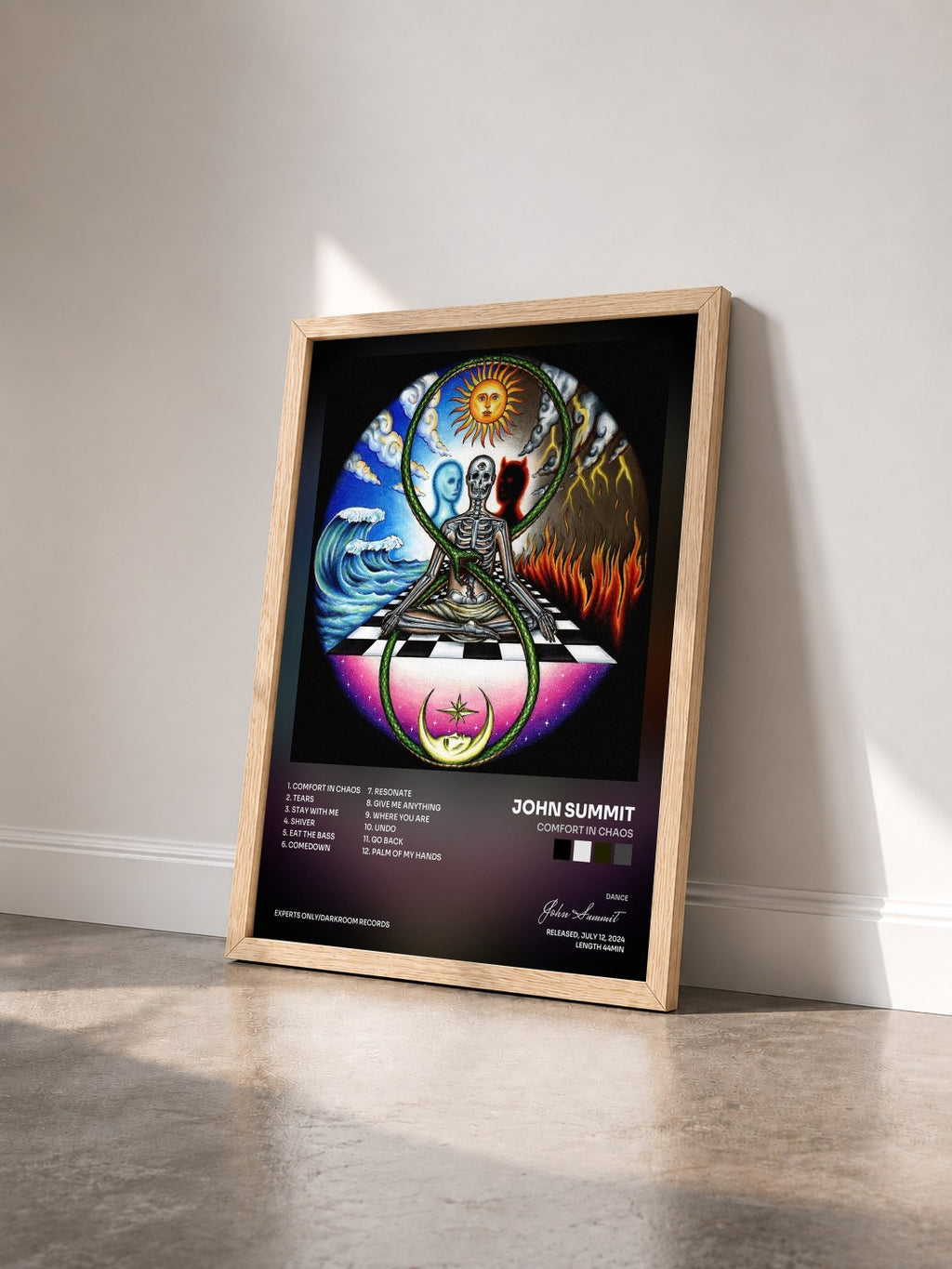 #bois Tableau de l'album Comfort In Chaos de John Summit vu de trois quarts, cadre en bois brut