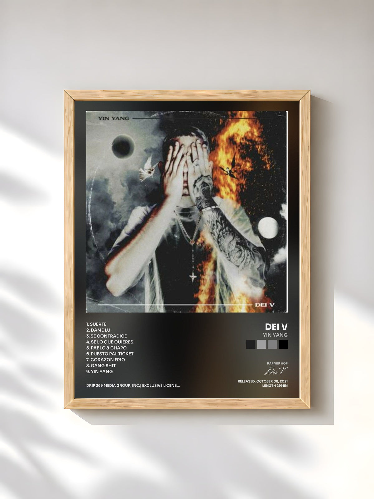 #bois Tableau de l'album Yin Yang de Dei V, cadre en bois brut, imprimé et encadré en France