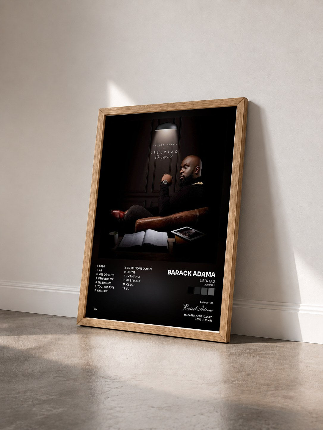 #bois Tableau de l'album Libertad (Chapitre 2) de Barack Adama vu de trois quarts, cadre en bois brut
