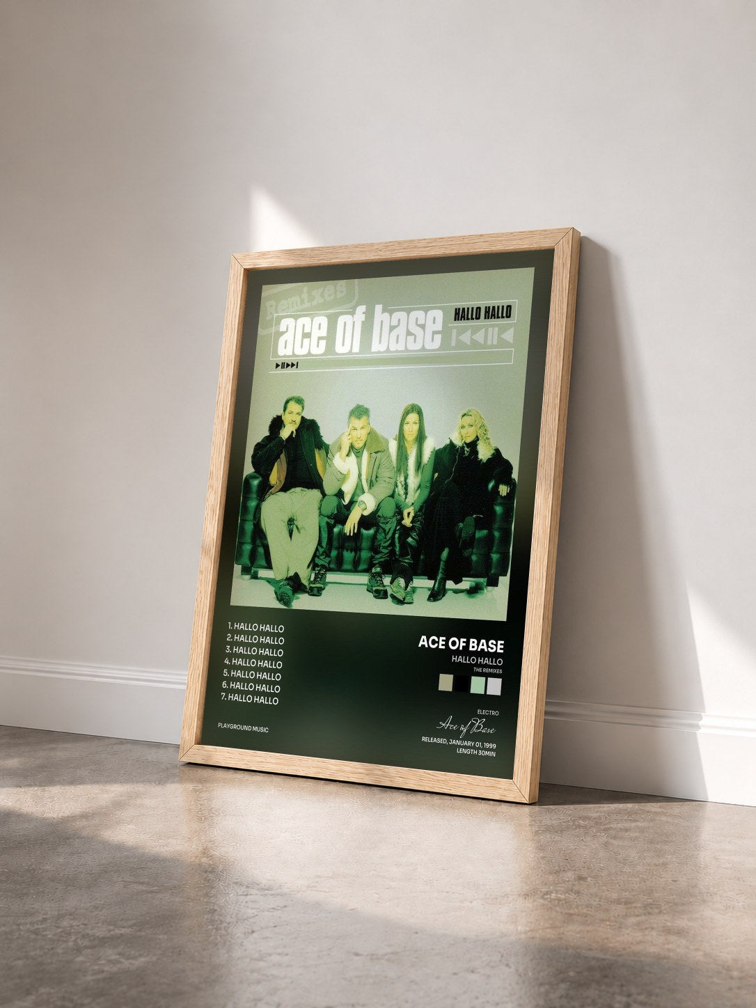 #bois Tableau de l'album Hallo Hallo (The Remixes) de Ace of Base vu de trois quarts, cadre en bois brut
