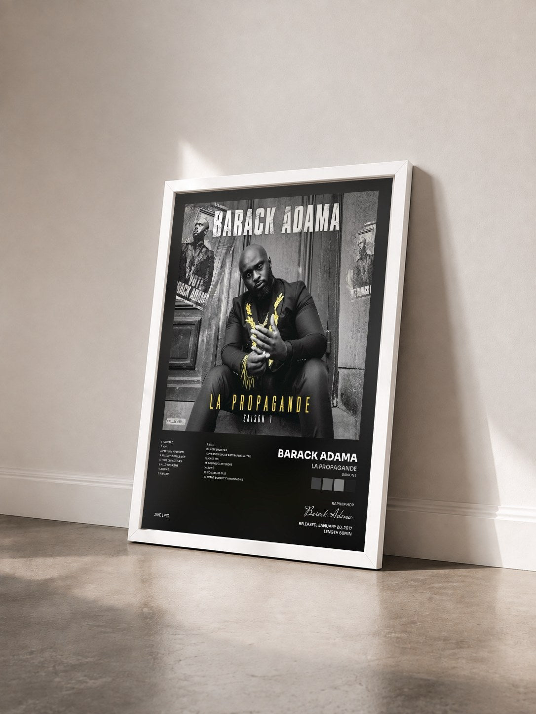#blanc Tableau de l'album La propagande (saison 1) de Barack Adama vu de trois quarts, cadre blanc