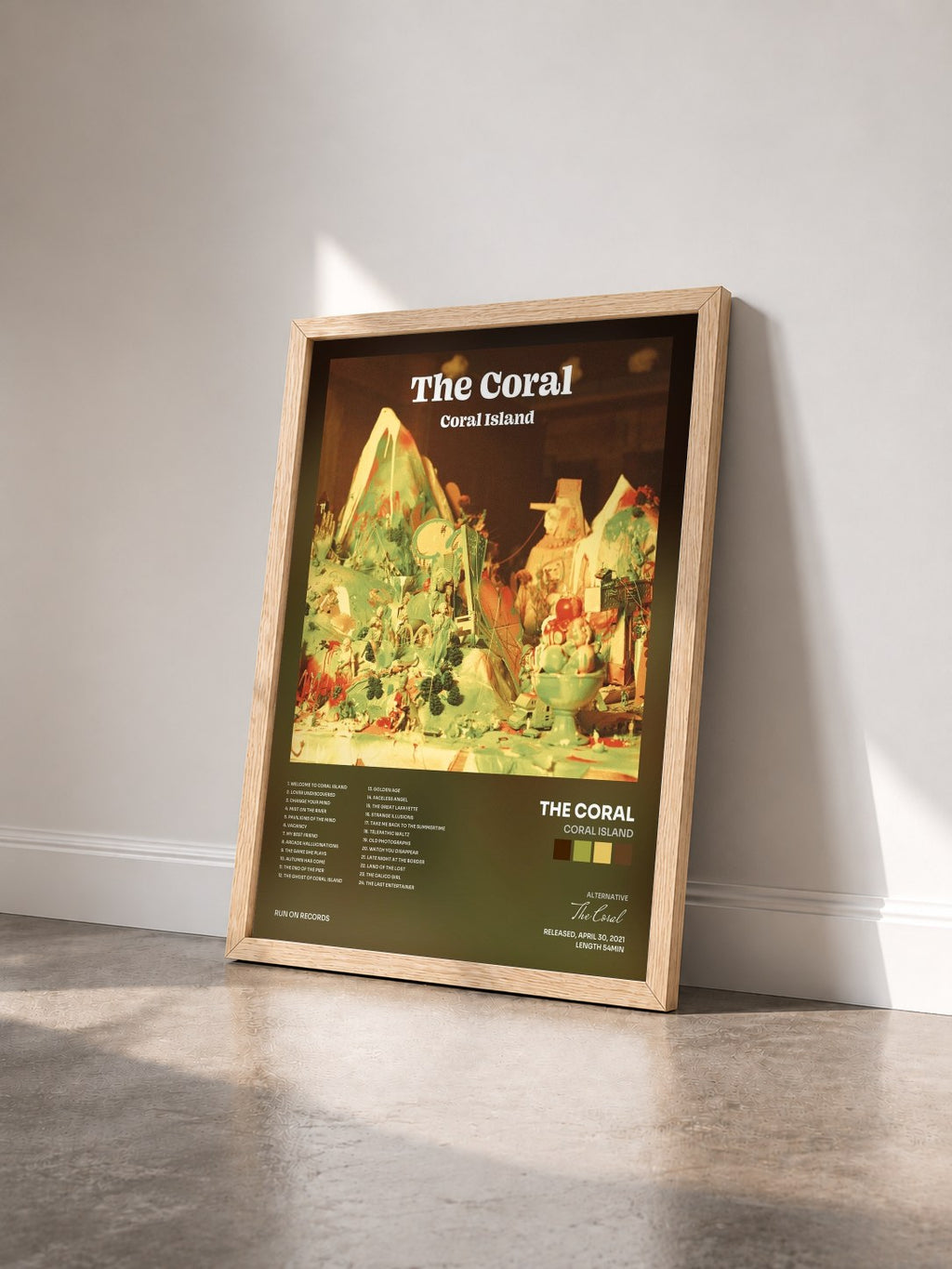 #bois Tableau de l'album Coral Island de The Coral vu de trois quarts, cadre en bois brut