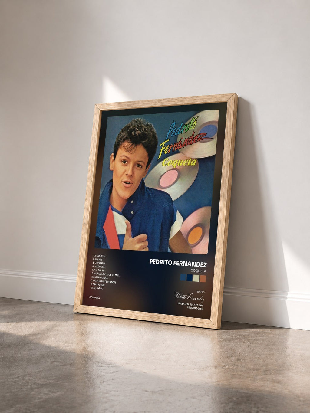 #bois Tableau de l'album Coqueta de Pedrito Fernandez vu de trois quarts, cadre en bois brut