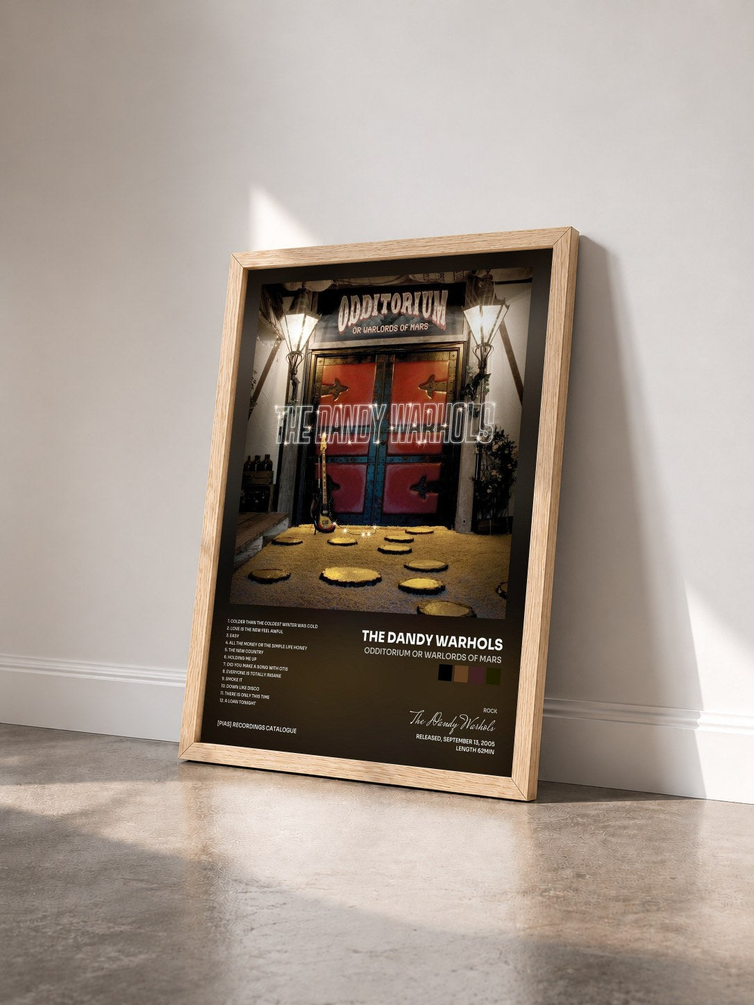 #bois Tableau de l'album Odditorium Or Warlords Of Mars de The Dandy Warhols vu de trois quarts, cadre en bois brut