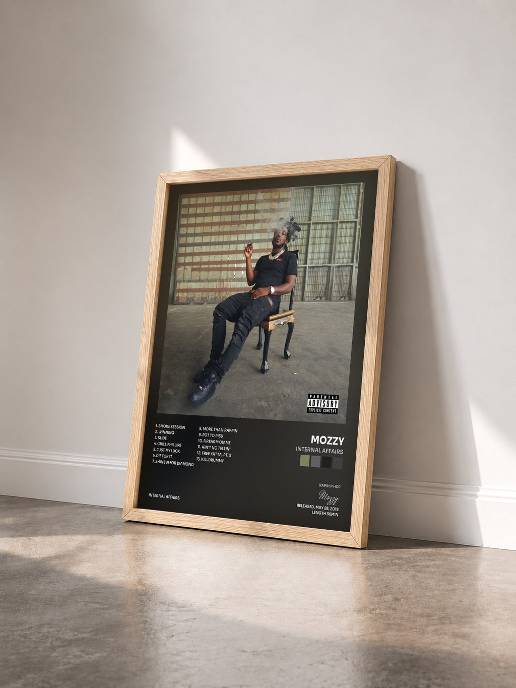 #bois Tableau de l'album Internal Affairs de Mozzy vu de trois quarts, cadre en bois brut