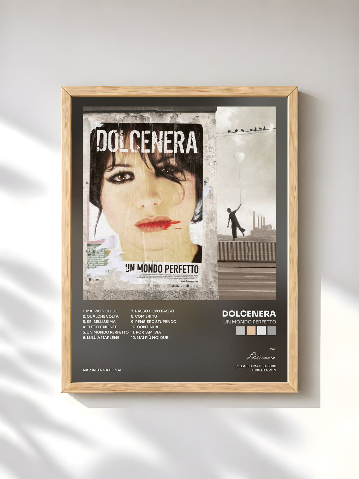 #bois Tableau de l'album Un Mondo Perfetto de Dolcenera, cadre en bois brut, imprimé et encadré en France