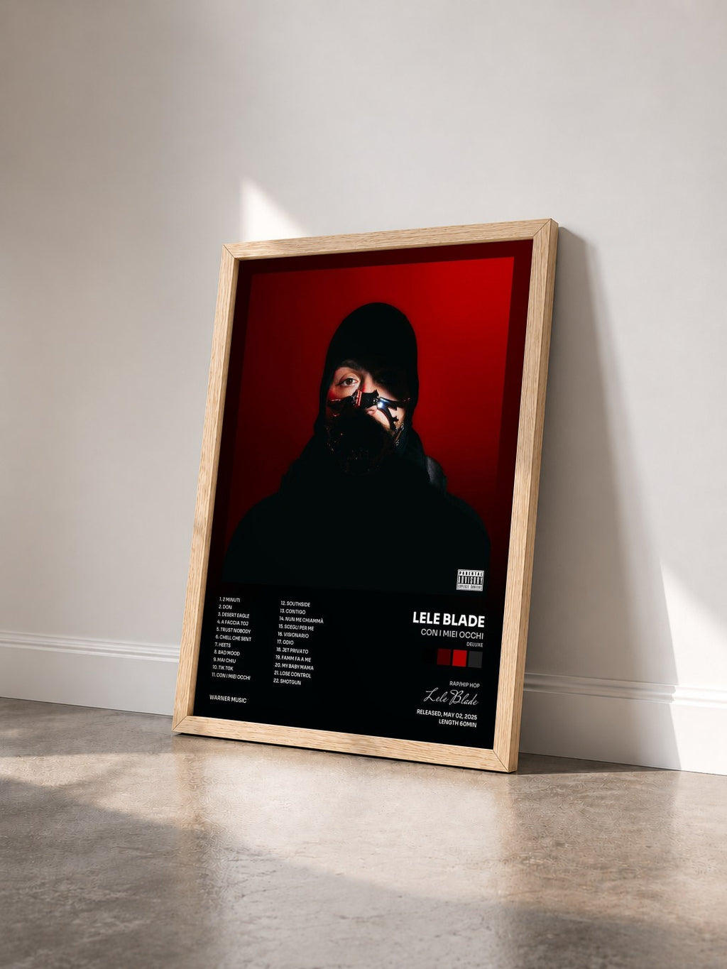 #bois Tableau de l'album CON I MIEI OCCHI (Deluxe) de Lele Blade vu de trois quarts, cadre en bois brut