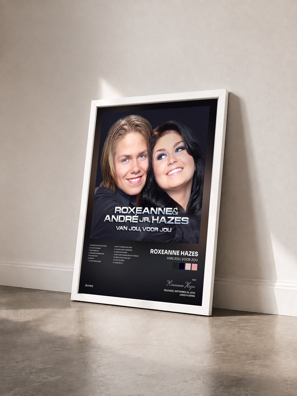 #blanc Tableau de l'album Van Jou, Voor Jou de Roxeanne Hazes vu de trois quarts, cadre blanc