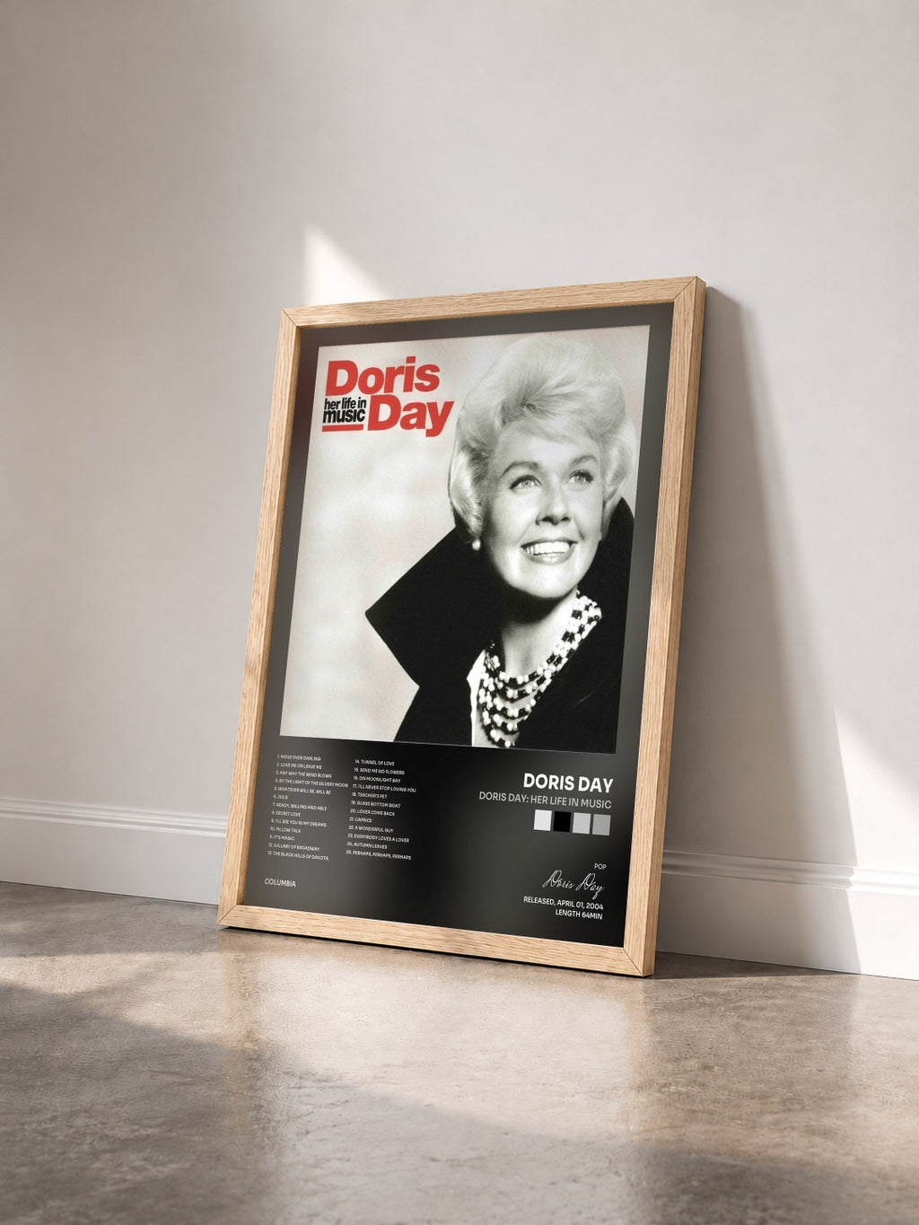 #bois Tableau de l'album Doris Day: Her Life In Music de Doris Day vu de trois quarts, cadre en bois brut