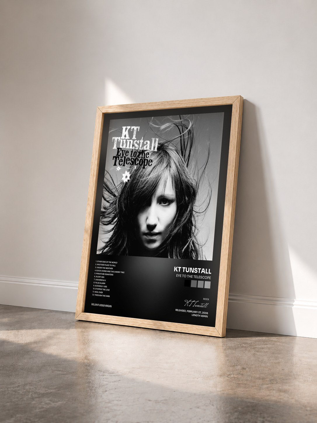 #bois Tableau de l'album Eye To The Telescope de KT Tunstall vu de trois quarts, cadre en bois brut