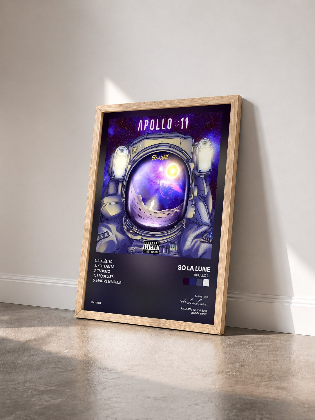 #bois Tableau de l'album Apollo 11 de So La Lune vu de trois quarts, cadre en bois brut