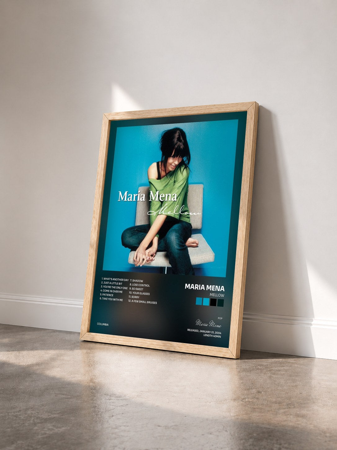 #bois Tableau de l'album Mellow de Maria Mena vu de trois quarts, cadre en bois brut