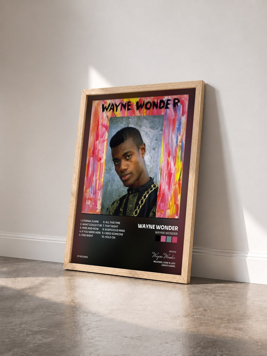 #bois Tableau de l'album Wayne Wonder de Wayne Wonder vu de trois quarts, cadre en bois brut