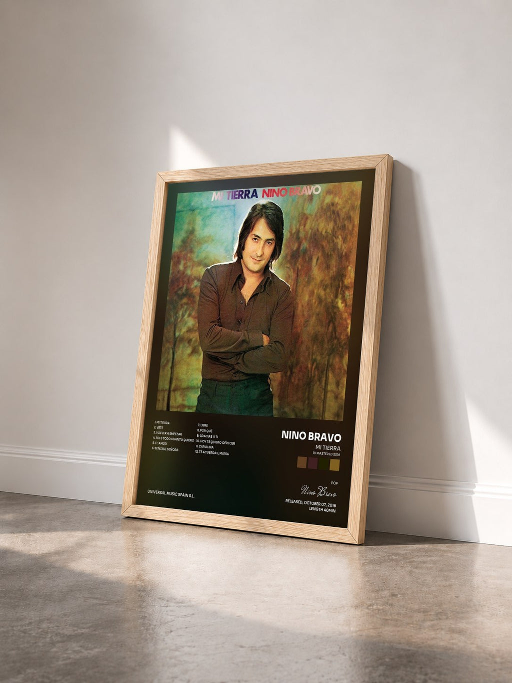 #bois Tableau de l'album Mi Tierra (Remastered 2016) de Nino Bravo vu de trois quarts, cadre en bois brut