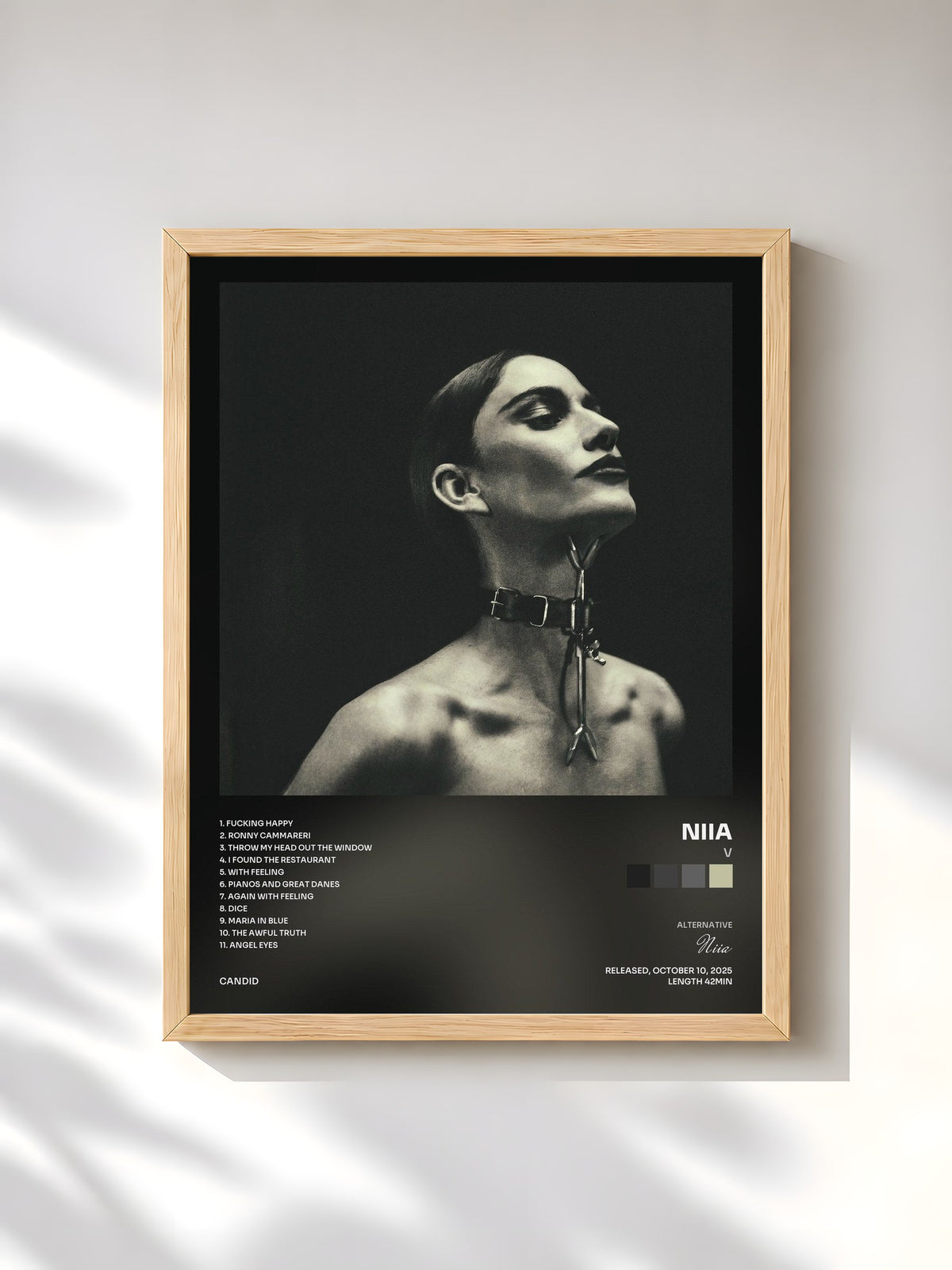 #bois Tableau de l'album V de Niia, cadre en bois brut, imprimé et encadré en France