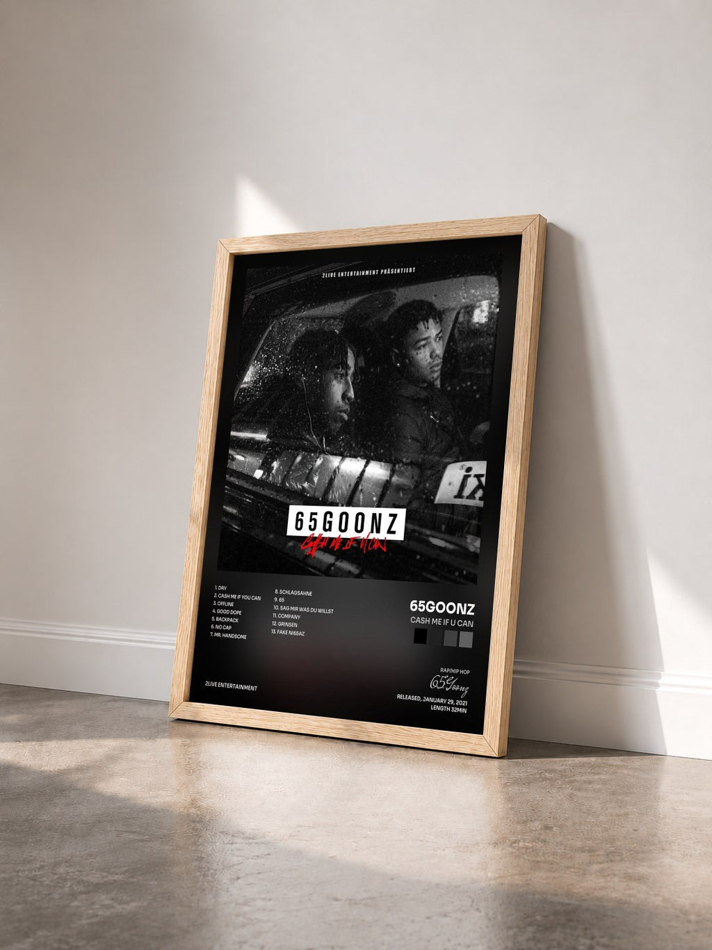 #bois Tableau de l'album Cash me if U can de 65Goonz vu de trois quarts, cadre en bois brut