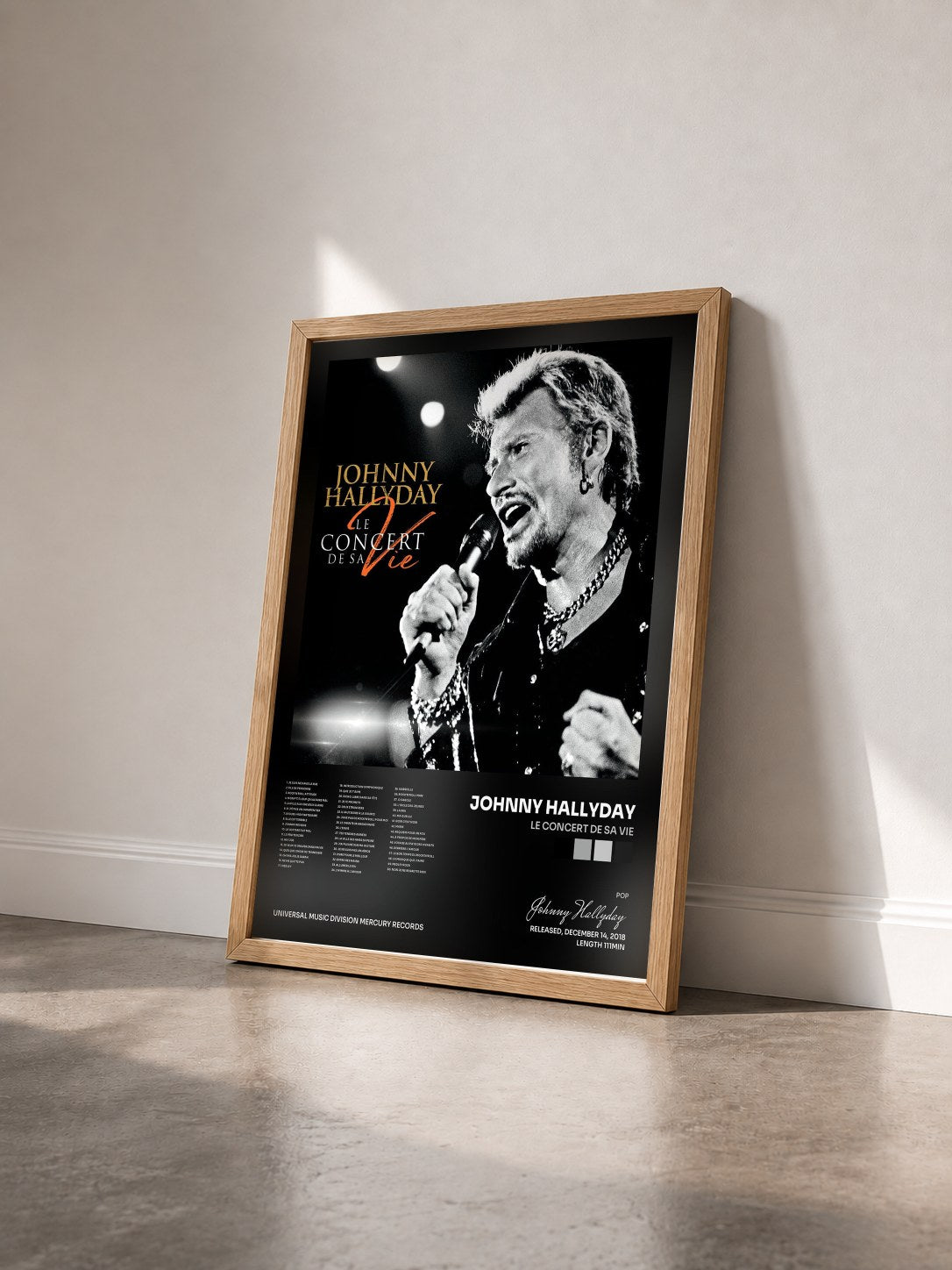 #bois Tableau de l'album Le concert de sa vie de Johnny Hallyday vu de trois quarts, cadre en bois brut