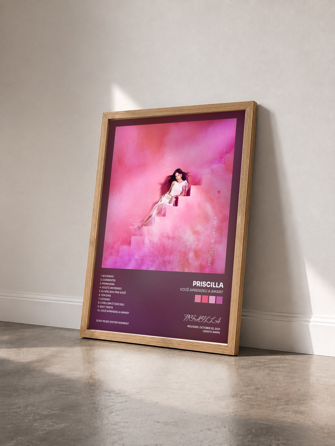 #bois Tableau de l'album Você Aprendeu A Amar? de PRISCILLA vu de trois quarts, cadre en bois brut