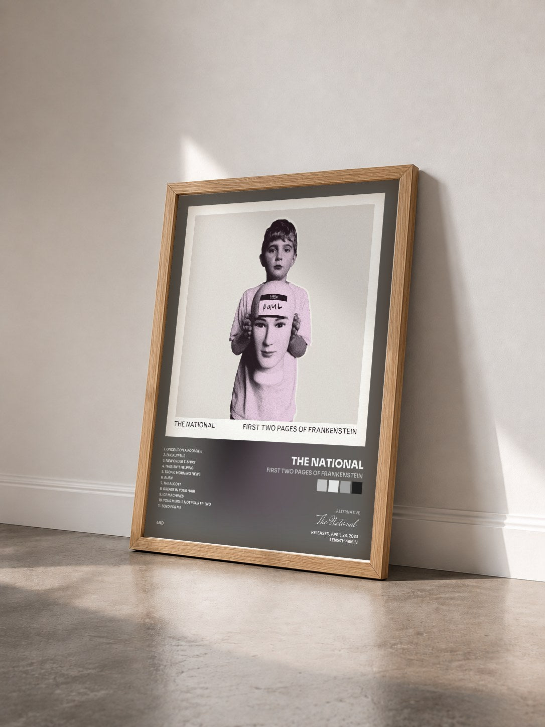 #bois Tableau de l'album First Two Pages of Frankenstein de The National vu de trois quarts, cadre en bois brut