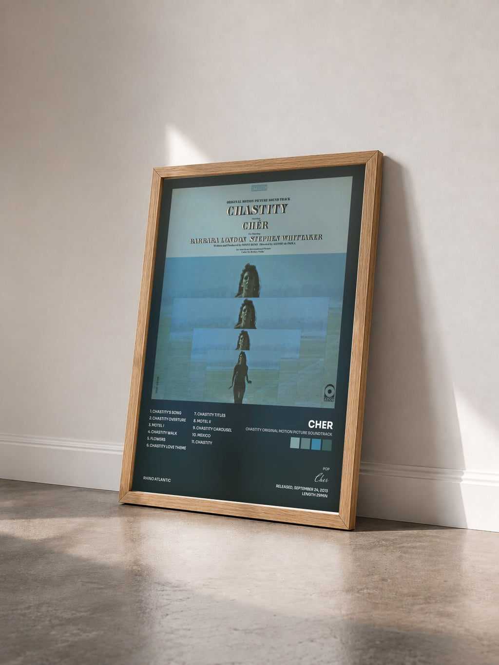 #bois Tableau de l'album Chastity Original Motion Picture Soundtrack de Cher vu de trois quarts, cadre en bois brut