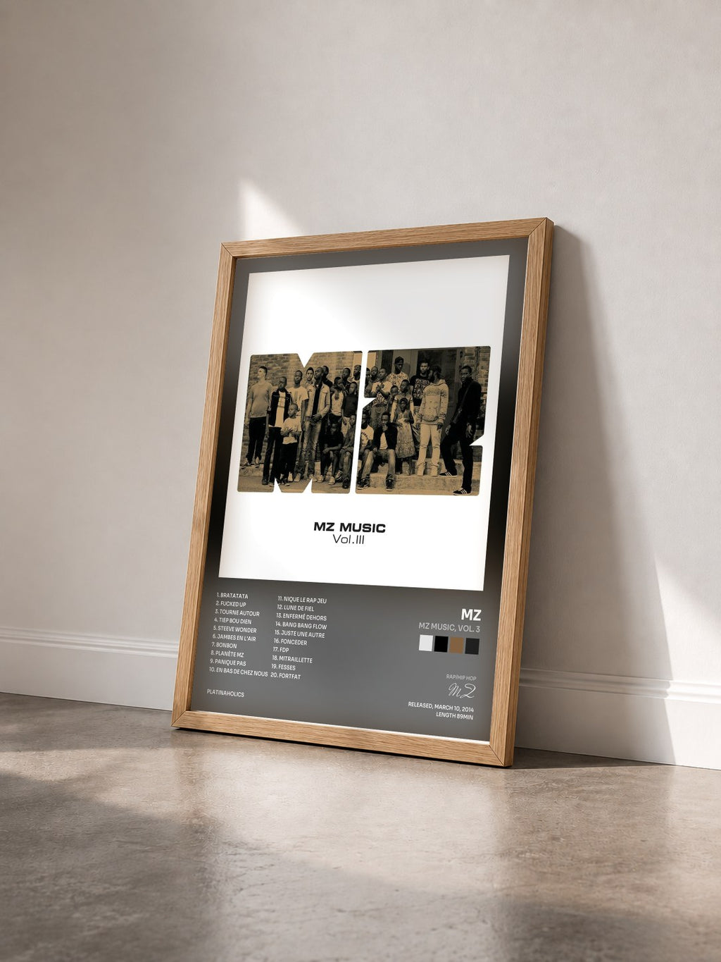 #bois Tableau de l'album MZ Music, Vol. 3 de MZ vu de trois quarts, cadre en bois brut