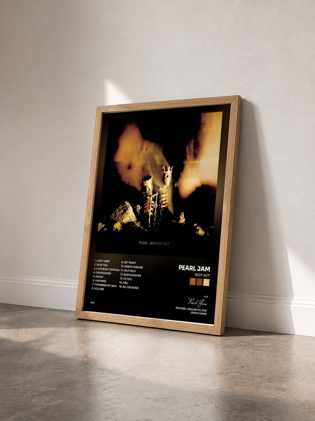 #bois Tableau de l'album Riot Act de Pearl Jam vu de trois quarts, cadre en bois brut