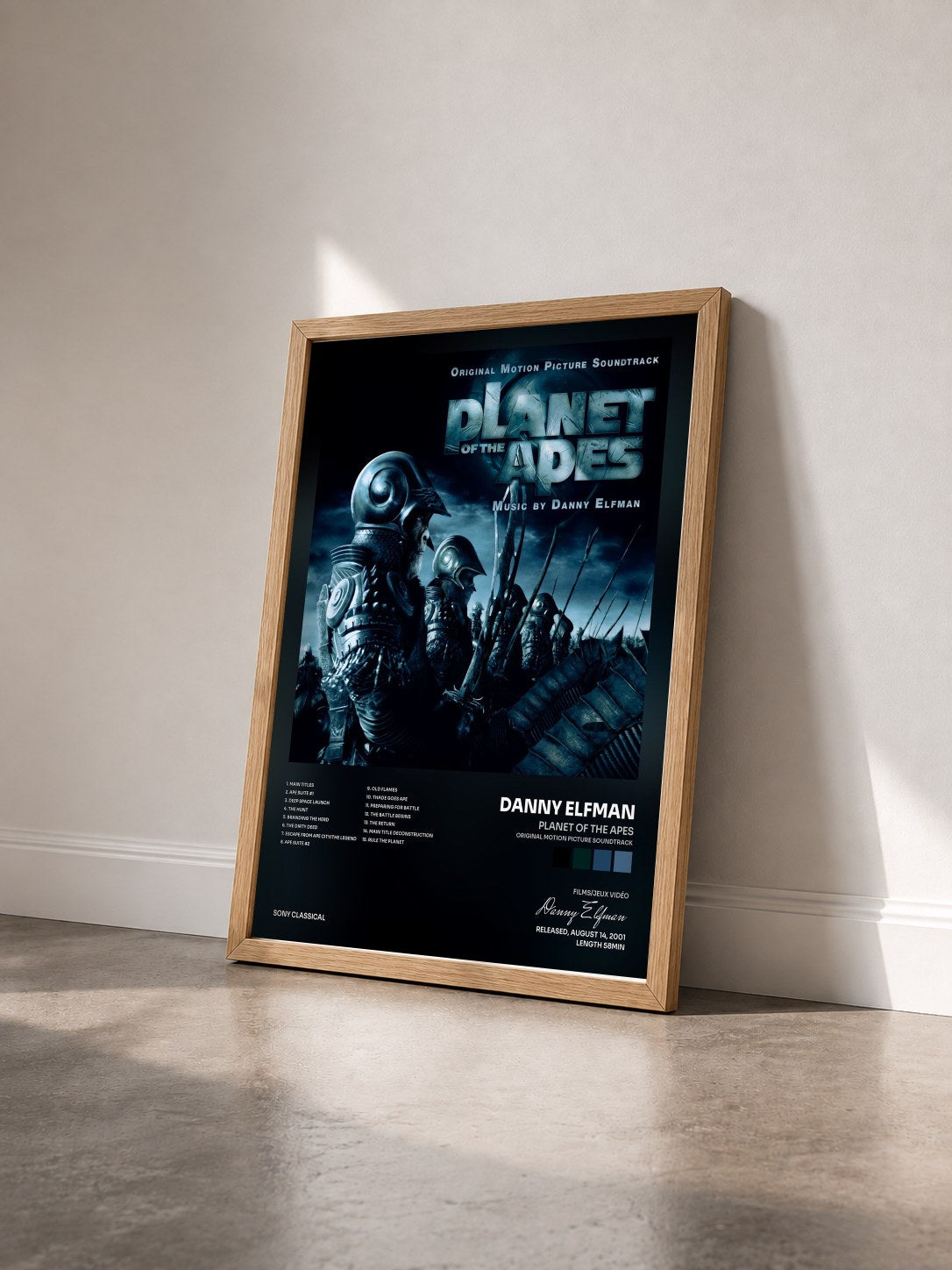 #bois Tableau de l'album Planet of the Apes (Original Motion Picture Soundtrack) de Danny Elfman vu de trois quarts, cadre en bois brut