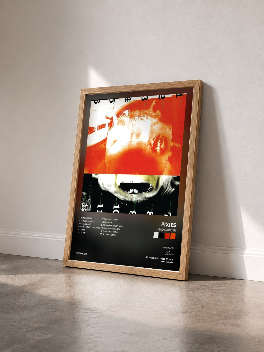 #bois Tableau de l'album Head Carrier de Pixies vu de trois quarts, cadre en bois brut