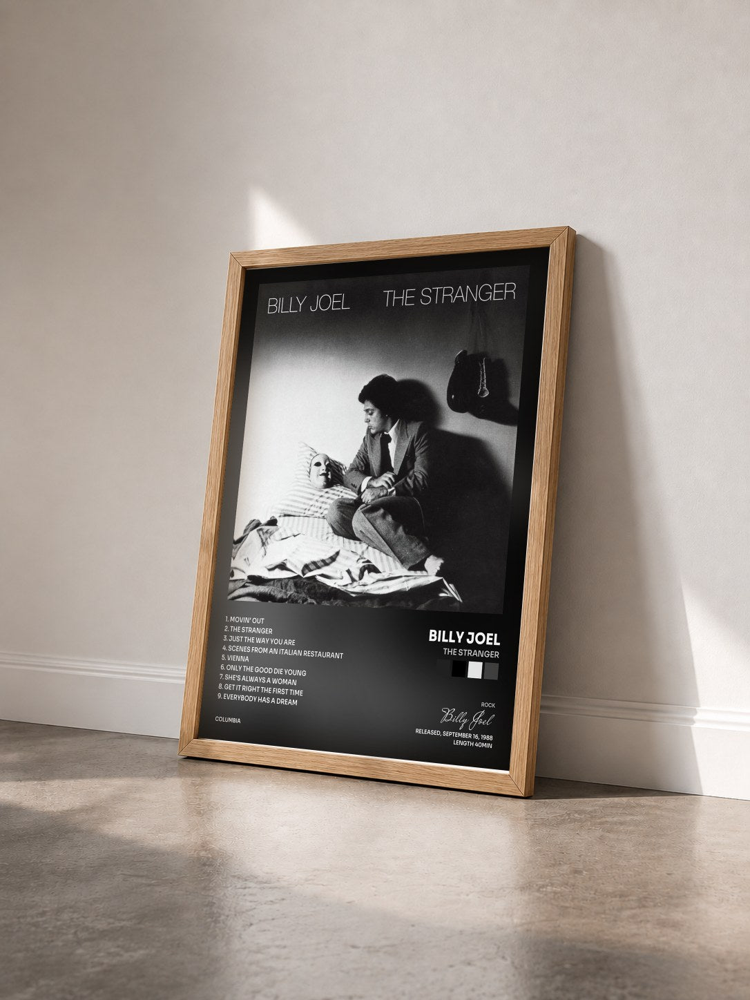 #bois Tableau de l'album The Stranger de Billy Joel vu de trois quarts, cadre en bois brut