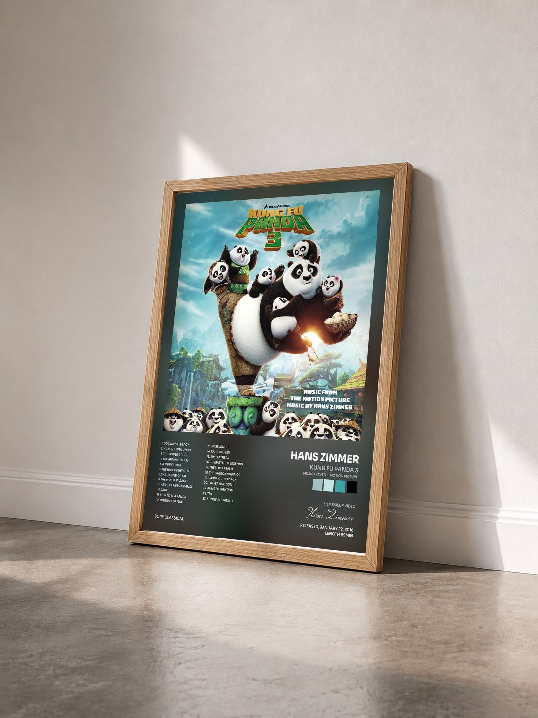 #bois Tableau de l'album Kung Fu Panda 3 (Music from the Motion Picture) de Hans Zimmer vu de trois quarts, cadre en bois brut