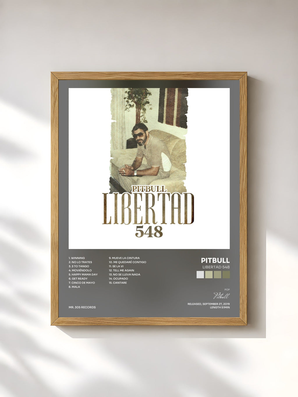 #bois Tableau de l'album Libertad 548 de Pitbull, cadre en bois brut, imprimé et encadré en France