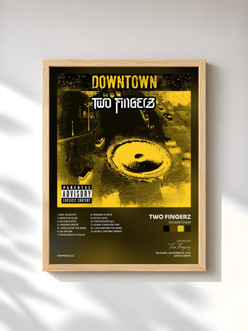 #bois Tableau de l'album Downtown de Two Fingerz, cadre en bois brut, imprimé et encadré en France