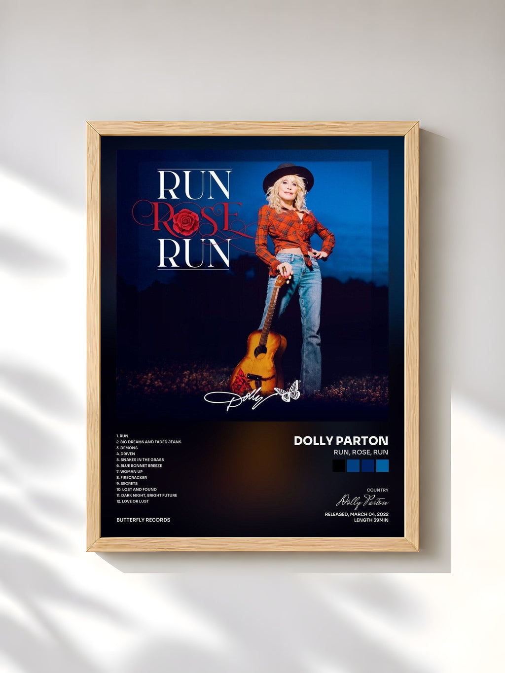 #bois Tableau de l'album Run, Rose, Run de Dolly Parton, cadre en bois brut, imprimé et encadré en France