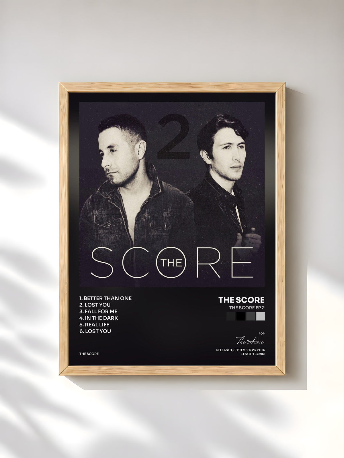 #bois Tableau de l'album The Score EP 2 de The Score, cadre en bois brut, imprimé et encadré en France