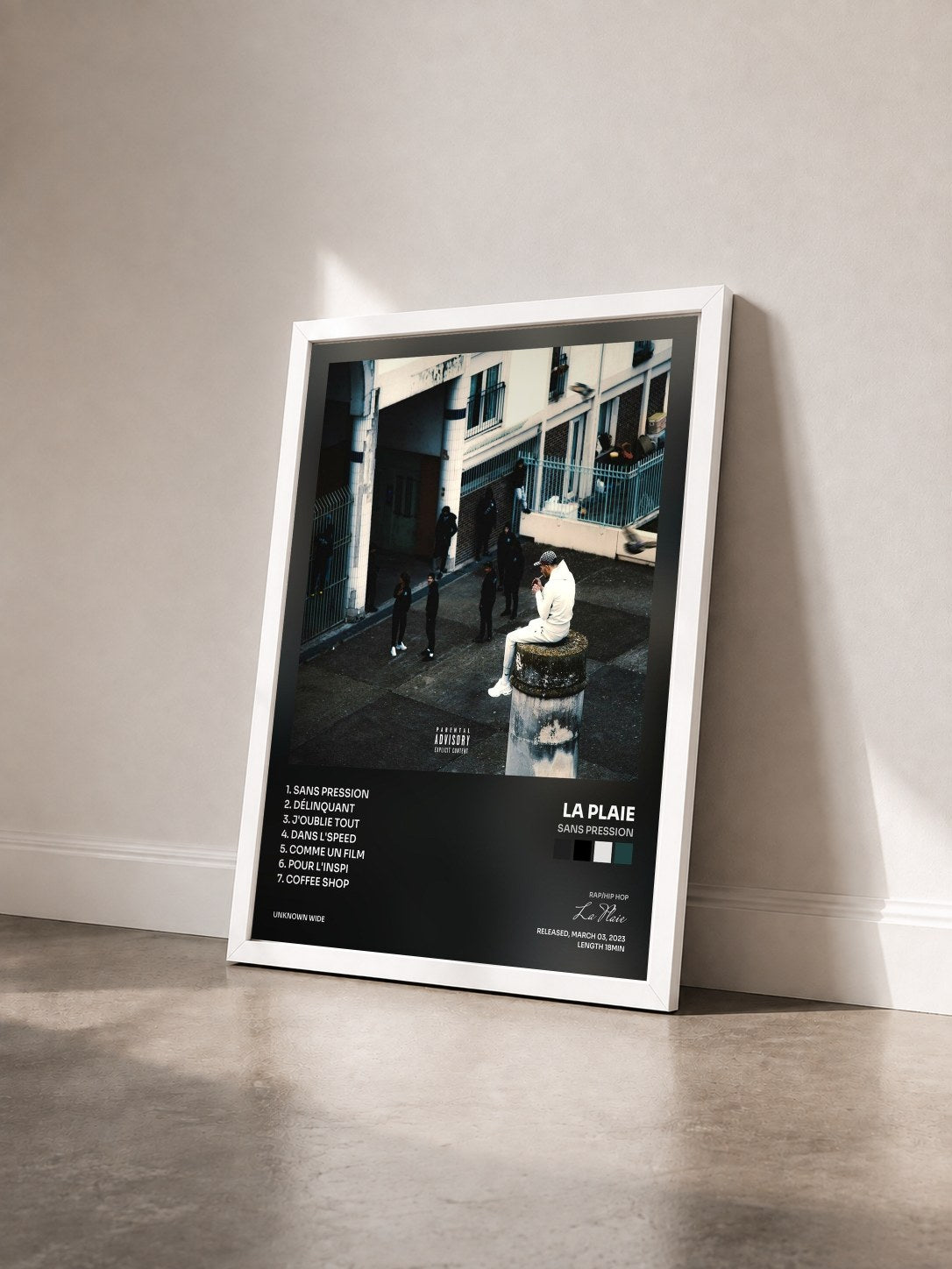 #blanc Tableau de l'album Sans Pression de La Plaie vu de trois quarts, cadre blanc
