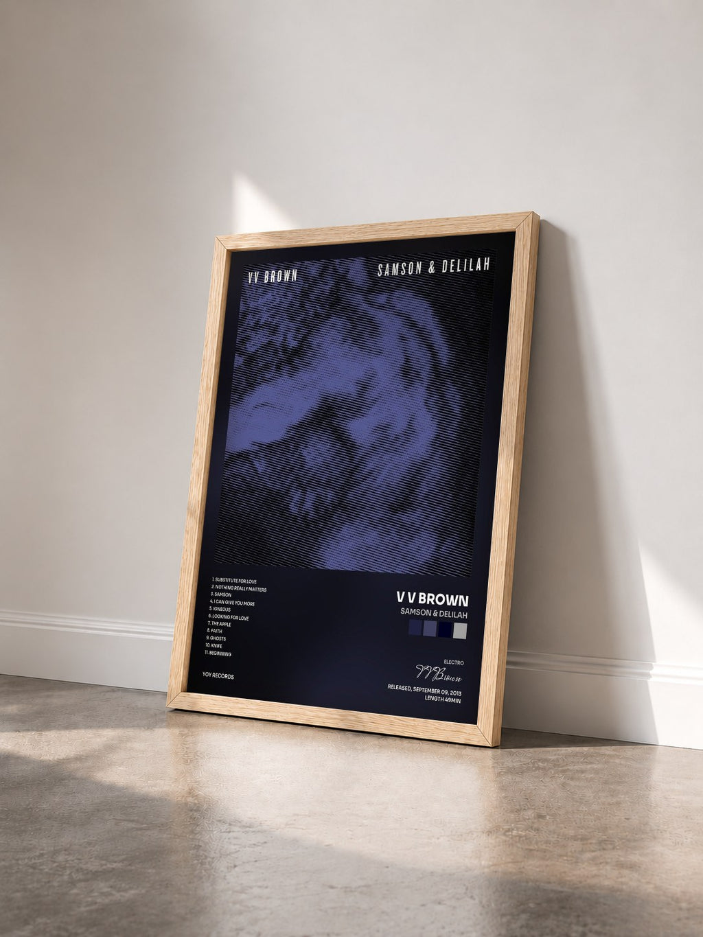 #bois Tableau de l'album Samson & Delilah de V V Brown vu de trois quarts, cadre en bois brut