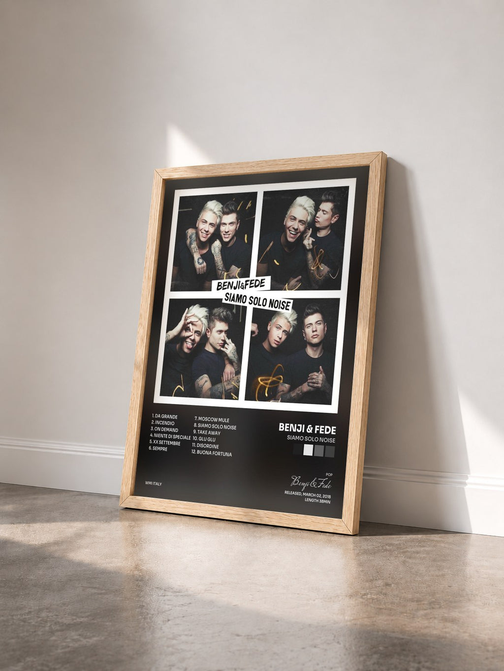 #bois Tableau de l'album Siamo solo noise de Benji & Fede vu de trois quarts, cadre en bois brut