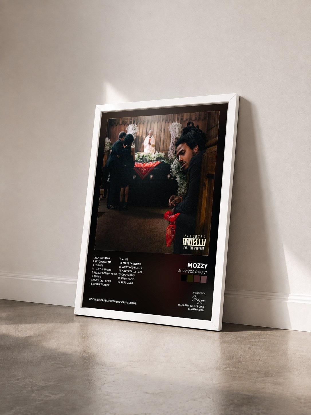 #blanc Tableau de l'album Survivor's Guilt de Mozzy vu de trois quarts, cadre blanc