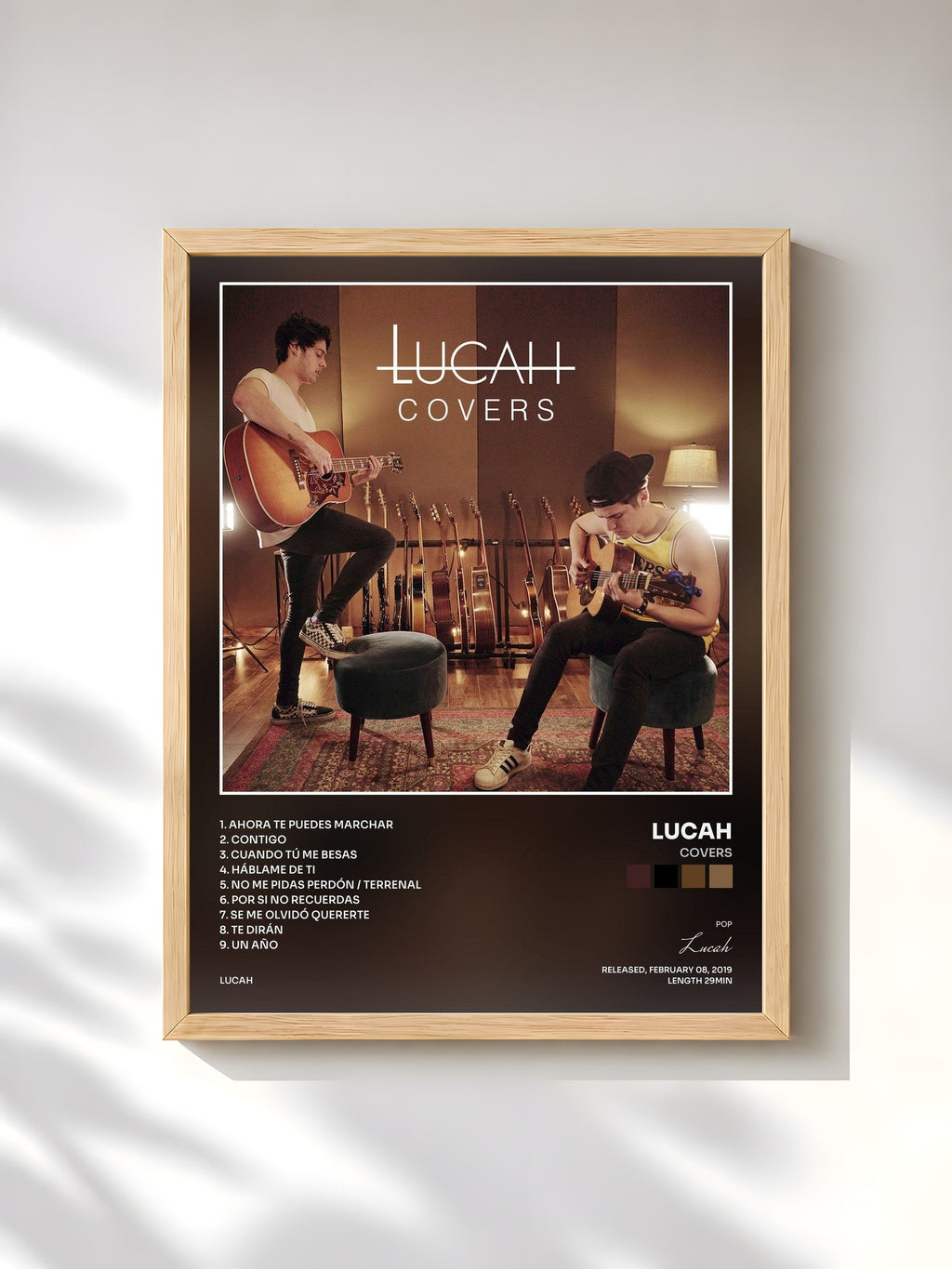#bois Tableau de l'album Covers de Lucah, cadre en bois brut, imprimé et encadré en France