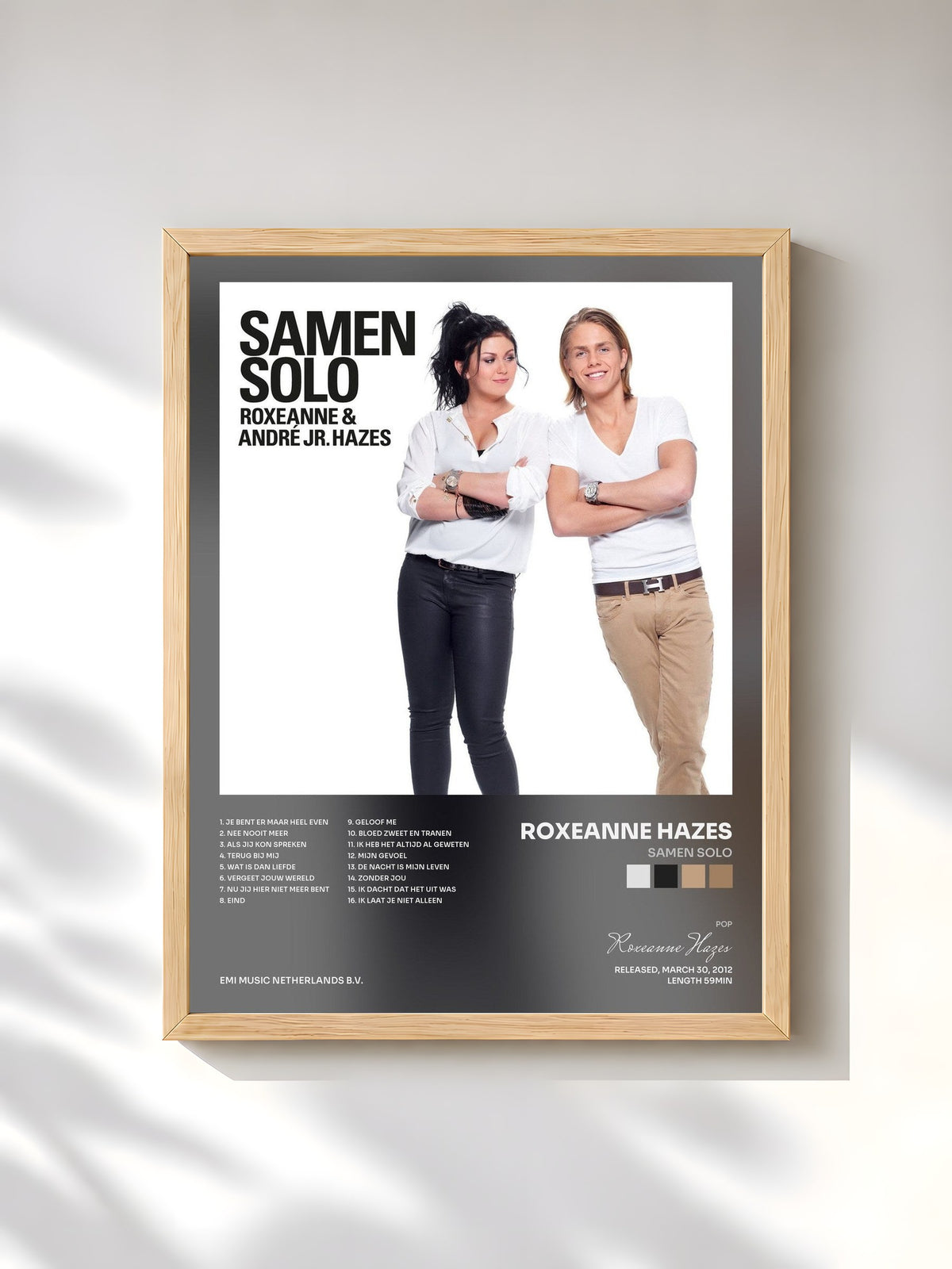 #bois Tableau de l'album Samen Solo de Roxeanne Hazes, cadre en bois brut, imprimé et encadré en France