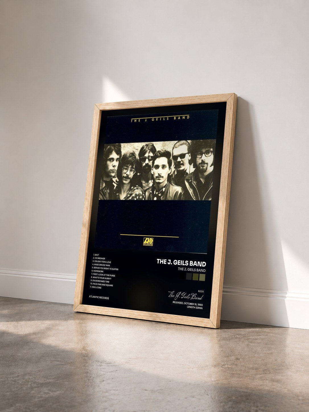 #bois Tableau de l'album The J. Geils Band de The J. Geils Band vu de trois quarts, cadre en bois brut