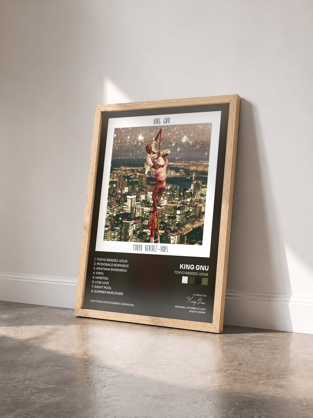 #bois Tableau de l'album Tokyo Rendez-Vous de King Gnu vu de trois quarts, cadre en bois brut