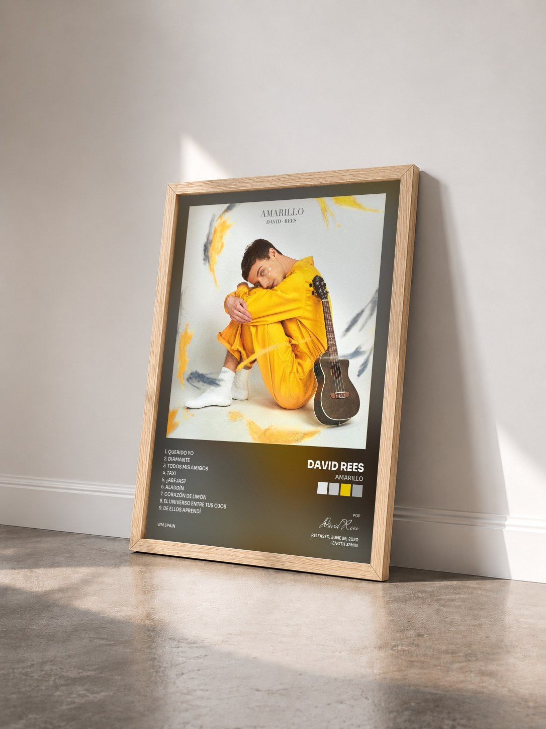 #bois Tableau de l'album Amarillo de David Rees vu de trois quarts, cadre en bois brut