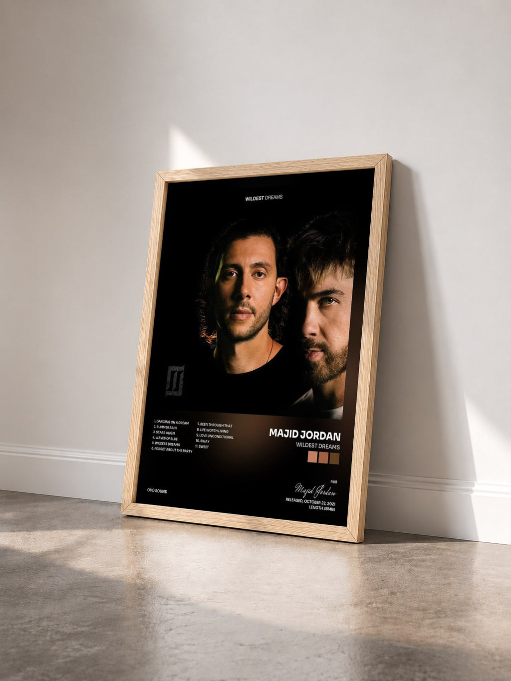 #bois Tableau de l'album Wildest Dreams de Majid Jordan vu de trois quarts, cadre en bois brut